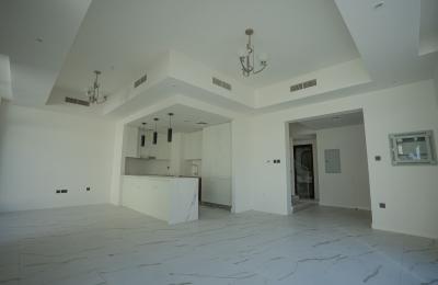 CORNER UNIT | CLOSE TO AMENETIES | MOTIVATED SELLER